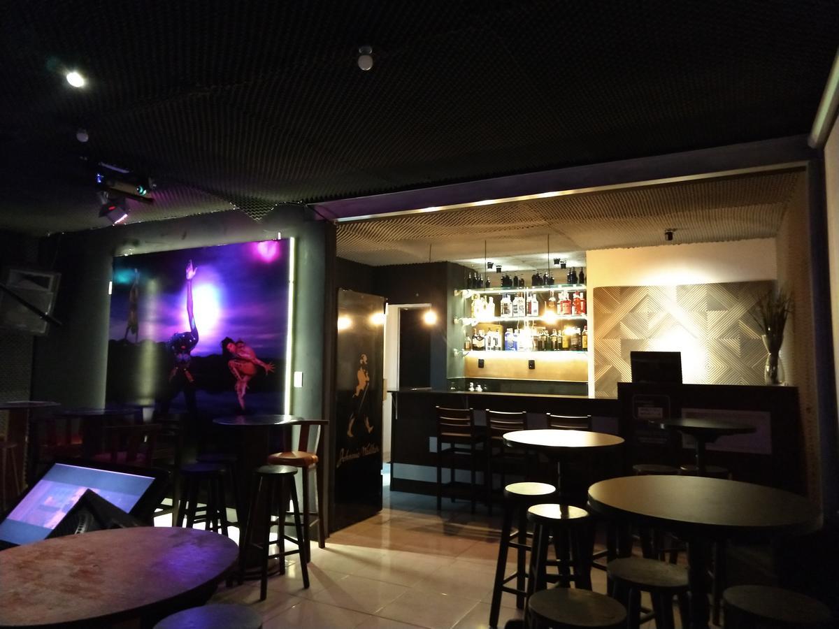Kasa Bar E Karaoke Hostel